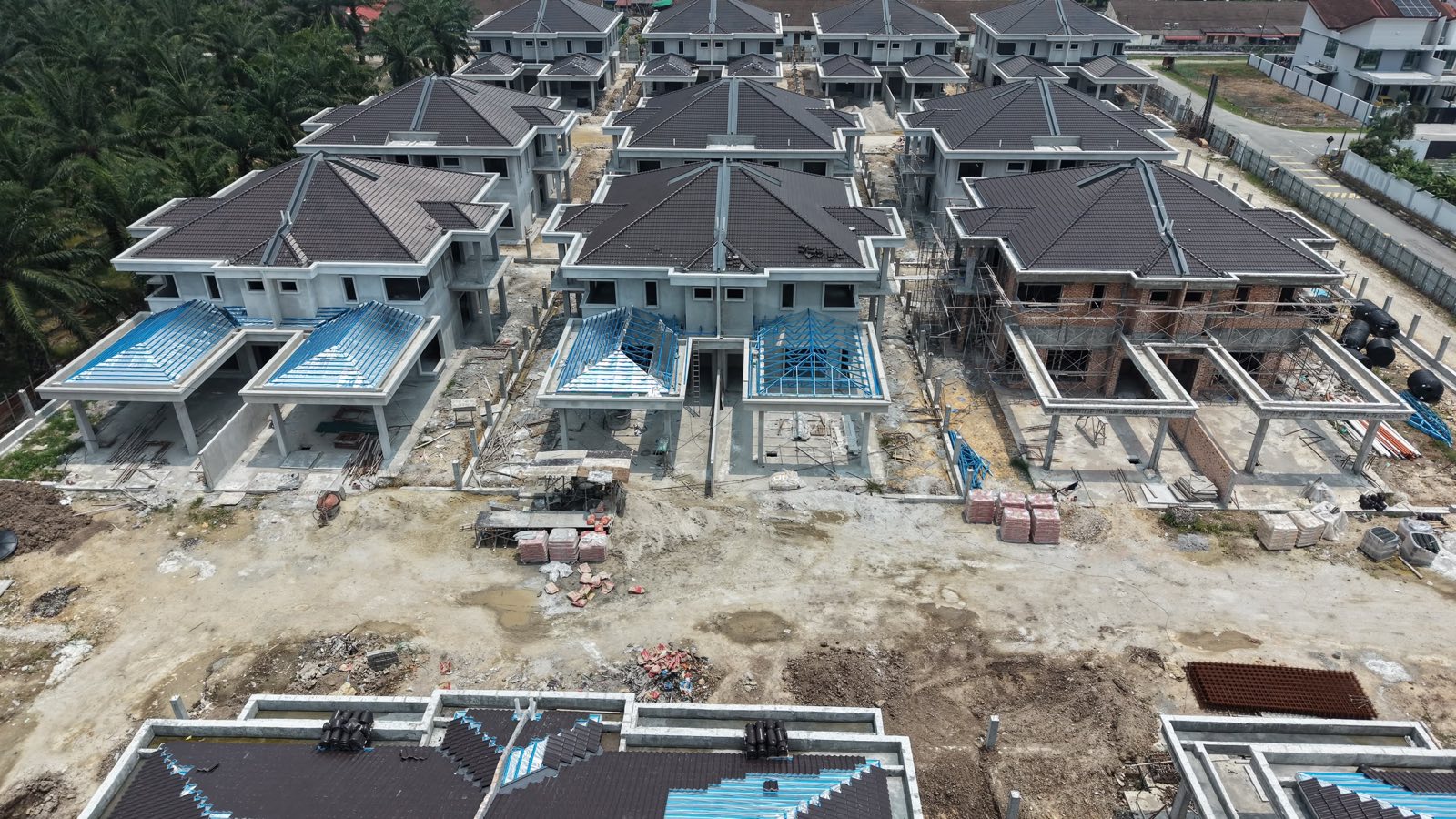 Aerial view of Taman Baiduri construction, front row with roofs completed